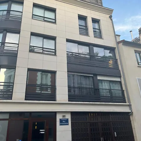 Triplex De Luxe 200m2, 5 Ch/10-12 Personnes. Apartment *
